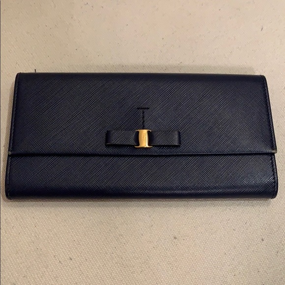 Salvatore Ferragamo Purse - Picture 1 of 6